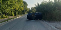 В Кирово-Чепецке пьяный водитель «Шевроле Нивы» врезался в бордюр и перевернулся - Newsler.Ru