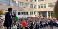 В Ельце в новый учебный год вступили более 9 тысяч школьников! - Allelets.Ru