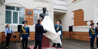 У фурмановской школы появился бюст героя-земляка - Известно.ру
