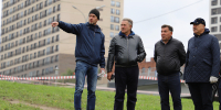 Делегация во главе с Андреем Шимкивом определяет ход работ в "Бугаков-парке", фото Александры Федотовой - Законодательное собрание