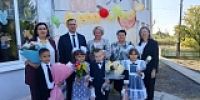 Руководители министерства поздравили школьников с Днем знаний - Министерство по делам территориальных образований