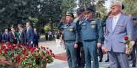 В Нальчике состоялась церемония возложения цветов к мемориалу «Вечный огонь Славы» - МЧС КБР