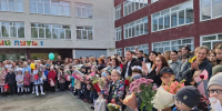 Первоуральск встретил новый учебный год: в День знаний школы города распахнули двери для учеников - Администрация г. Первоуральск