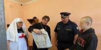 В СИЗО-1 священнослужитель и волонтёры напутствовали подростков перед началом учебного года - News.Astv.Ru