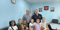 Росгвардейцы Зауралья поздравили первоклассников с Днем знаний - Росгвардия
