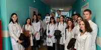 Ярославским первокурсникам 1 сентября устроили экскурсии в больницы_322230 - YarCube.Ru