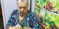 94 года — не помеха для добрых дел: Антонина Исаева помогает фронту - Министерство труда и соцзащиты