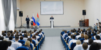Губернатор Вячеслав Федорищев в День знаний посетил Самарский медицинский колледж им. Ляпиной - НеСлухи.РФ