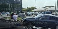 «Шкода» сдвинула автовоз на улице Московской - Gorod48.ru