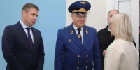 На Яграх школа № 5 начала свой 50-й учебный год. Поздравил прокурорский десант и глава - Tv29.Ru