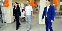 Депутат ЗСК Виктор Тепляков поздравил студентов СГУ с Днём знаний - Газета Кубань Сегодня