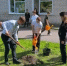 Брянские полицейские высадили с детьми яблоневый сад - БрянскToday.Ru