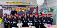 Сотрудники вневедомственной охраны поздравили первоклассников школы № 18 - Kirov.Online