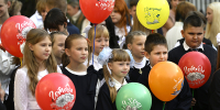 Виталий Королев в День знаний напутствовал учеников тверской школы №16, полностью обновленной в этом году - Газета Нелидовские известия