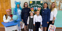 Сотрудники следственного управления СК России по Республике Коми поздравили юных жителей региона с Днем знаний - Следственный комитет
