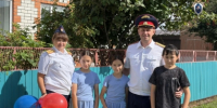 Сотрудники СУ СКР по Чувашии поздравили детей из многодетных семей и подшефных учреждений с Днём знаний - Следственное управление