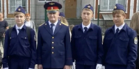 Сотрудники следственного управления по Вологодской области поздравили кадет профильных классов города Череповца с Днем знаний - Следственный комитет