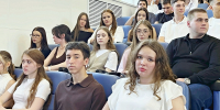 Ректор СевГУ провел встречу с первокурсниками, показавшими высокие результаты ЕГЭ - СевГУ