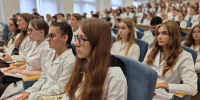 634 первокурсника Кировского медуниверситета начали путь в профессию - Министерство здравоохранения