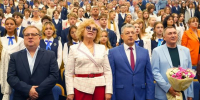 Глава областного кабмина поздравил учащихся и преподавателей Мариинской гимназии с началом учебного года - Ulpravda.Ru