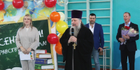 Клирик Выксунского благочиния участвовал в торжествах в честь Дня знаний в школе поселка Шиморское - Выксунская епархия