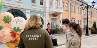 Последний день лета в Ярославле прошёл не только под знаком прощания с тёплыми вечерами, но и под заботливым присмотром тех, кто следит за нашей безопасностью на дорогах. - Мэрия города