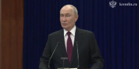 Путин заявил, что Россия не бьет по руководству Украины - M24.Ru