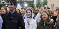 В КемГУ прошла торжественная линейка, посвящённая Дню знаний - КГУ