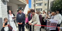 Елена Кадирова и Владислав Григорьев приняли участие в открытии входной группы школы искусств - Собрание депутатов