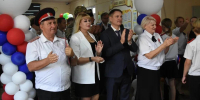 Вчера в школе N28 прошла торжественная линейка, посвященная Первому звонку. - Газета Заря Кубани