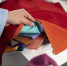 colorimetry-specialist-with-colored-fabric-swaps.jpg - Центр Мой бизнес