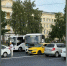 В Воронеже у педуниверситета столкнулись автобус №1КВ и такси - РИА Воронеж