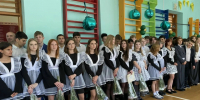 МБОУ-СОШ№4 им. В.И.Ленина распахнула двери для всех ребят и родителей впервые в новом учебном году. - Администрация г. Клинцы