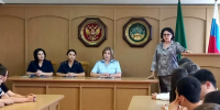 В Майкопе сотрудники УНК МВД и УФСИН встретились со студентками  - ИА Адыгея Сегодня