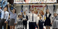 Новошахтинская школа № 40 отметила свой 60-й Первый звонок - Администрация г. Новошахтинск
