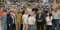Герой России Родимир Максимов встретился с волонтёрами Мирного - Правительство Республики Саха (Якутия)