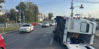 В Самарской области машина скорой помощи перевернулась на дороге - ProGorodSamara.Ru