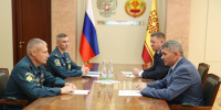Олег Николаев и замглавы МЧС России Анатолий Супруновский обсудили оперативную обстановку и развитие инфраструктуры ЧС в республике - Министерство по делам гражданской обороны и чрезвычайным ситуациям