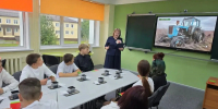 Фотографии предоставлены Мошинской средней школой - Пресс-центр Правительства