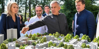 Минниханов в ходе рабочего визита осмотрел исторический центр Казани - Комсомольская правда Казань