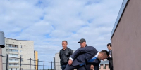 Денис Беляев проверил, как проходит капремонт жилья в Сосновом Бору - 47Channel.Ru