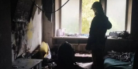 В Красноярске из объятой пламенем пятиэтажки на Калинина спасены 4 ребёнка - ИА Запад24