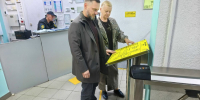 В Ноябрьске проверили доступность культурного центра «Ямал» для маломобильных граждан - Единая Россия