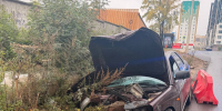 В Сыктывкаре молодой водитель "Лады" врезался в бетонное ограждение на Тентюковской - ИА Комиинформ