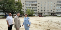 Андрей Новиков проконтролировал ход работ по созданию спортплощадки в Жукове - Законодательное Собрание