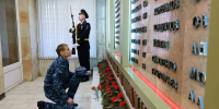 Тульские полицейские возложили цветы в память о жертвах терактов - ГТРК