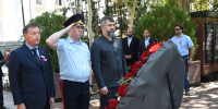 Заур Аскендеров принял участие в церемонии возложения цветов к Мемориалу Славы - Народное Собрание