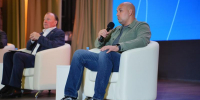 Военкор Андрей Руденко и мэр Екатеринбурга Алексей Орлов встретились с курсантами военной кафедры УрФУ - EaNews.Ru