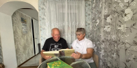 На Ставрополье волонтёры «серебряного» возраста доставляют литературу маломобильным гражданам - Министерство труда и соцзащиты
