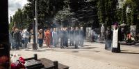 Александр Хинштейн призвал курян не забывать жертв терактов - Городские Известия